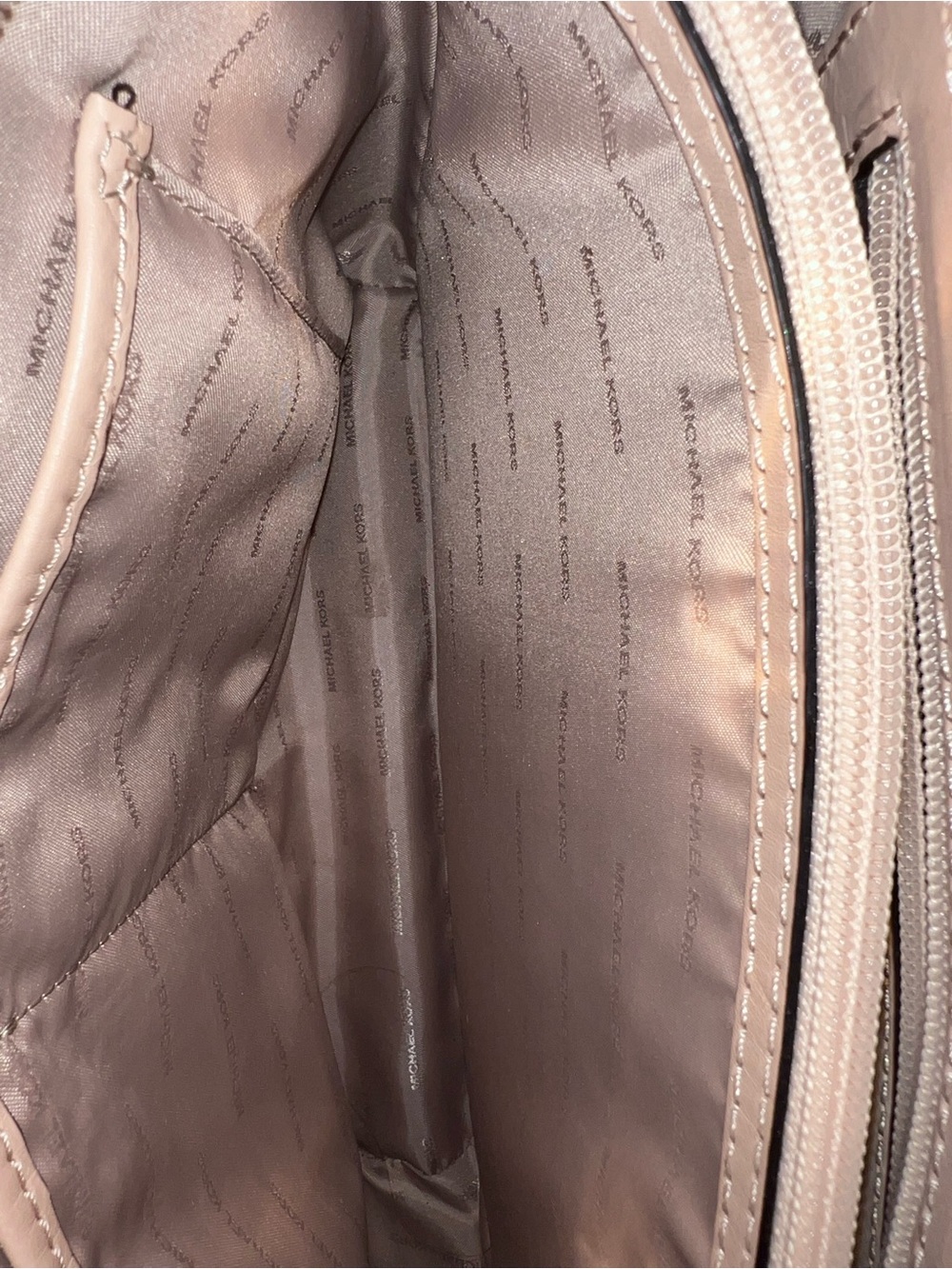 Michael Kors Rose Gold Embossed Logo Jet Set Tote - Picture 8 of 13